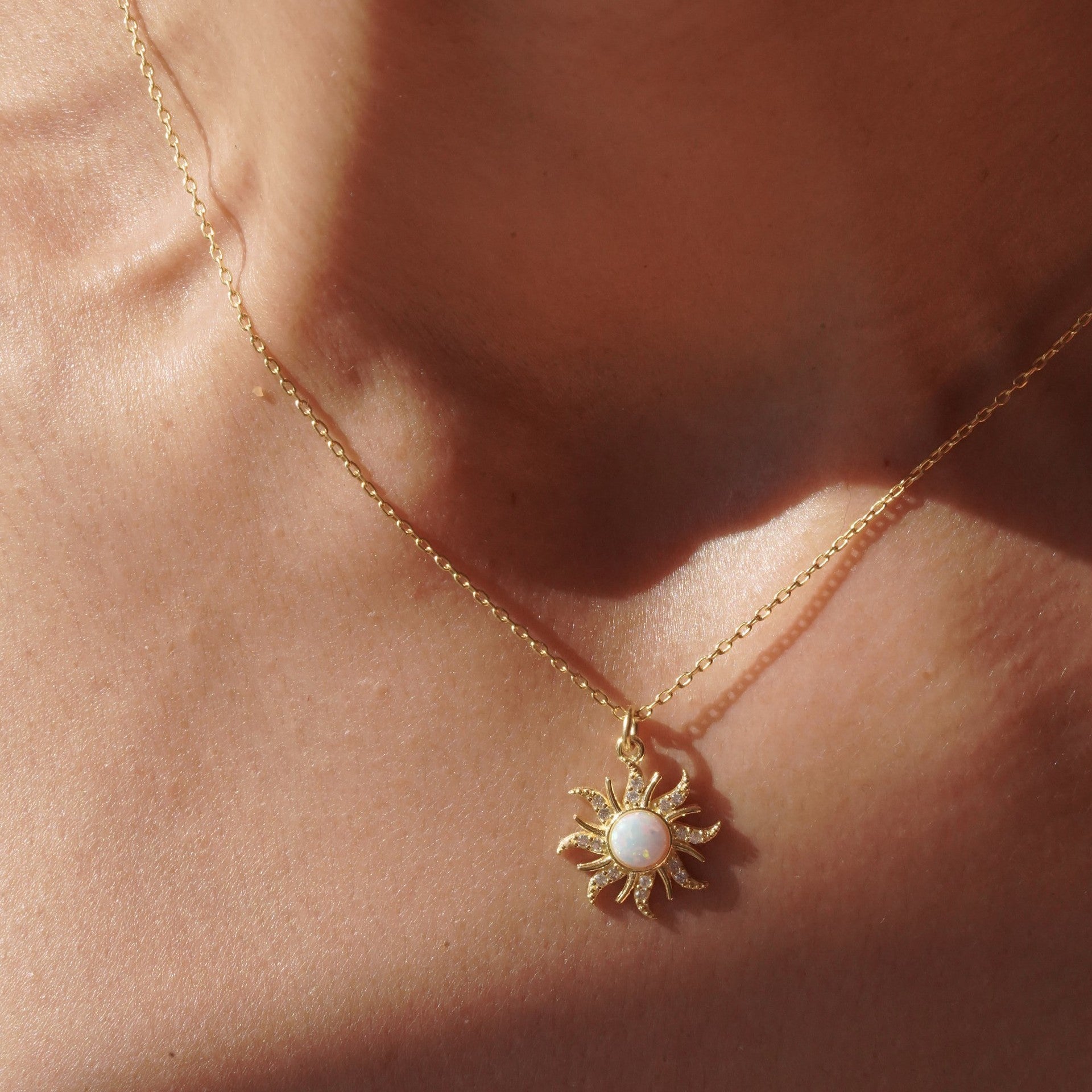 Sol Dorado Necklace